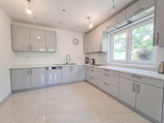 Eladó 97 m²-esházrész XVIII. Kerület (Szemeretelep) , Bártfa utca: 173'000'000 Ft