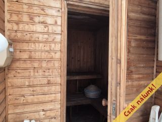 Eladó 218 m²-esikerház XVIII. Kerület (Szemeretelep) , Honvéd utca mellékutcája: 183'000'000 Ft