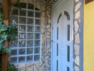 Eladó 90 m²-esikerház XVIII. Kerület (Szemeretelep) , Szemeretelep: 92'900'000 Ft