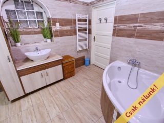 Eladó 145 m²-escsaládi ház XVIII. Kerület (Szemeretelep) , Szent József templom környéke: 132'900'000 Ft