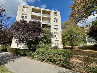 Eladó 53 m²-estársasházi lakás XVIII. Kerület (Szent Imre-kertváros) , Felújított: 67'900'000 Ft