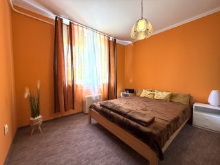 Kiadó 50 m²-estársasházi lakás XVIII. Kerület (Szent Lőrinc-telep (KISZ-lakótelep)) , Baross utca: 200'000 Ft