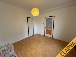 Eladó 53 m²-estársasházi lakás XVIII. Kerület (Szent Lőrinc-telep (KISZ-lakótelep)) , Hosszúház utca: 61'900'000 Ft