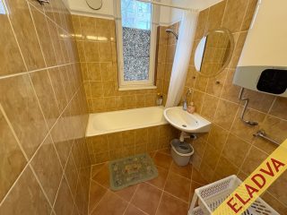 Eladó 53 m²-estársasházi lakás XVIII. Kerület (Szent Lőrinc-telep (KISZ-lakótelep)) , Hosszúház utca: 61'900'000 Ft