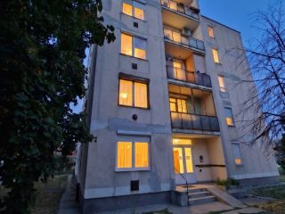 Eladó 49 m²-estársasházi lakás XVIII. Kerület (Szent Lőrinc-telep (KISZ-lakótelep)) , Iker tér: 53'900'000 Ft