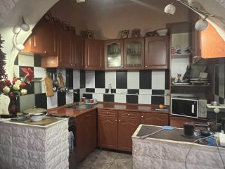 Eladó 110 m²-escsaládi ház XVIII. Kerület (Újpéteritelep) , Újpéteri telep: 88'000'000 Ft