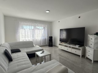Eladó 240 m²-esikerház XVIII. Kerület (Újpéteritelep) , Újpéteri telepen: 269'000'000 Ft