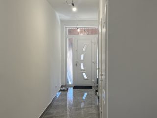 Eladó 240 m²-esikerház XVIII. Kerület (Újpéteritelep) , Újpéteri telepen: 269'000'000 Ft