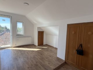 Eladó 240 m²-esikerház XVIII. Kerület (Újpéteritelep) , Újpéteri telepen: 269'000'000 Ft