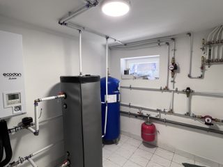 Eladó 240 m²-esikerház XVIII. Kerület (Újpéteritelep) , Újpéteri telepen: 269'000'000 Ft
