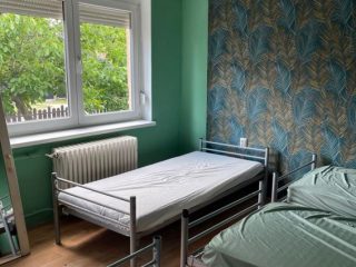 Kiadó 270 m²-escsaládi ház XVIII. Kerület (Újpéteritelep) , Vezér utca: 800'000 Ft