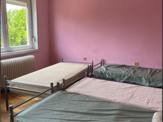 Kiadó 270 m²-escsaládi ház XVIII. Kerület (Újpéteritelep) , Vezér utca: 800'000 Ft