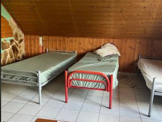 Kiadó 270 m²-escsaládi ház XVIII. Kerület (Újpéteritelep) , Vezér utca: 800'000 Ft