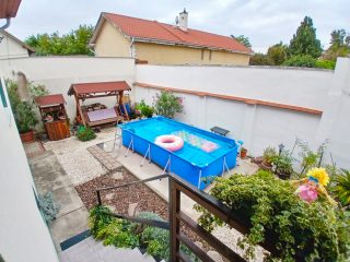 Eladó 155 m²-escsaládi ház XX. Kerület (Erzsébetfalva) , Csendes mellékutcában: 128'500'000 Ft