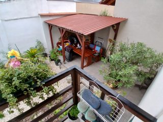 Eladó 155 m²-escsaládi ház XX. Kerület (Erzsébetfalva) , Csendes mellékutcában: 128'500'000 Ft