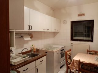 Eladó 628 m²-esegyéb üzlethelyiség XX. Kerület (Erzsébetfalva) , Határ út: 650'000 EUR