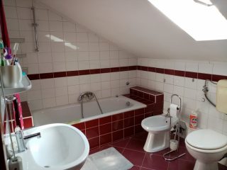 Eladó 628 m²-esegyéb üzlethelyiség XX. Kerület (Erzsébetfalva) , Határ út: 650'000 EUR