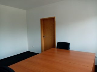 Eladó 628 m²-esegyéb üzlethelyiség XX. Kerület (Erzsébetfalva) , Határ út: 650'000 EUR