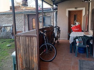 Eladó 130 m²-escsaládi ház XX. Kerület (Erzsébetfalva) , Határ út közeli utca: 93'000'000 Ft