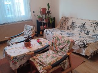 Eladó 130 m²-escsaládi ház XX. Kerület (Erzsébetfalva) , Határ út közeli utca: 93'000'000 Ft