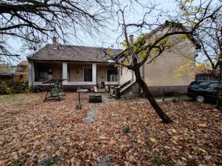 Eladó 137 m²-escsaládi ház XX. Kerület (Erzsébetfalva) , Hosszú utca: 99'000'000 Ft