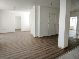 Eladó 102 m²-estársasházi lakás XX. Kerület (Erzsébetfalva) , Hunyor utca: 148'000'000 Ft