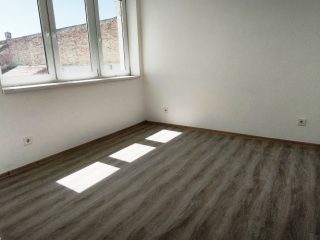 Eladó 84 m²-estársasházi lakás XX. Kerület (Erzsébetfalva) , Hunyor utca: 90'000'000 Ft