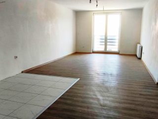 Eladó 64 m²-estársasházi lakás XX. Kerület (Erzsébetfalva) , Hunyor utca: 71'000'000 Ft