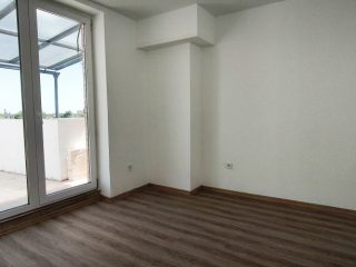 Eladó 102 m²-estársasházi lakás XX. Kerület (Erzsébetfalva) , Hunyor utca: 148'000'000 Ft