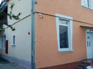 Eladó 160 m²-escsaládi ház XX. Kerület (Erzsébetfalva) , Mártírok útja közeli utca: 150'000'000 Ft