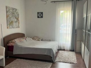 Eladó 79 m²-escsaládi ház XX. Kerület (Erzsébetfalva) , Rákóczi utca közeli utca: 84'000'000 Ft