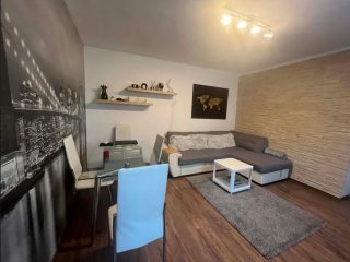 Eladó 79 m²-escsaládi ház XX. Kerület (Erzsébetfalva) , Rákóczi utca közeli utca: 84'000'000 Ft