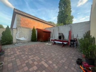 Eladó 79 m²-escsaládi ház XX. Kerület (Erzsébetfalva) , Rákóczi utca közeli utca: 84'000'000 Ft