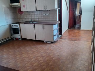 Eladó 78 m²-estársasházi lakás XX. Kerület (Erzsébetfalva) , Szt. Erzsébet  tér utca: 60'000'000 Ft