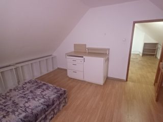 Eladó 78 m²-estársasházi lakás XX. Kerület (Erzsébetfalva) , Szt. Erzsébet  tér utca: 60'000'000 Ft