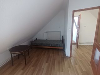 Eladó 78 m²-estársasházi lakás XX. Kerület (Erzsébetfalva) , Szt. Erzsébet  tér utca: 60'000'000 Ft