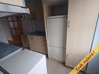 Eladó 28 m²-esházrész XX. Kerület (Erzsébetfalva) , Tátra téi piacnál utca: 27'000'000 Ft