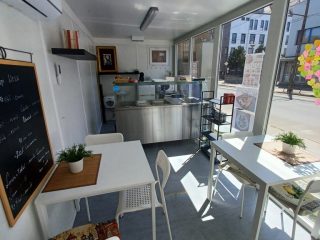 Kiadó 12 m²-esvendéglátó egység utcai bejárattal XX. Kerület (Erzsébetfalva) , Török Flóris utca: 180'000 Ft