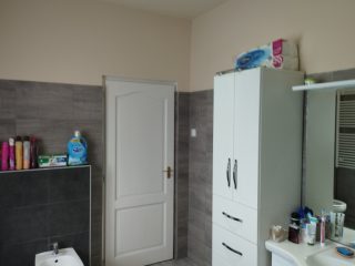 Eladó 180 m²-escsaládi ház XX. Kerület (Erzsébetfalva) , Vágóhíd közeli utca: 99'000'000 Ft