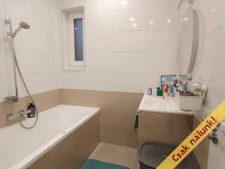 Eladó 74 m²-esházrész XX. Kerület (Gubacsipuszta) , Magyar utca: 81'000'000 Ft