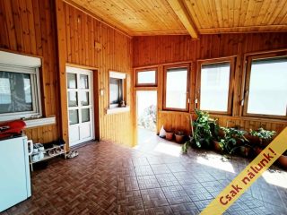 Eladó 300 m²-escsaládi ház XX. Kerület (Gubacsipuszta) , Rendezett, csendes, kertvárosi környék: 220'000'000 Ft