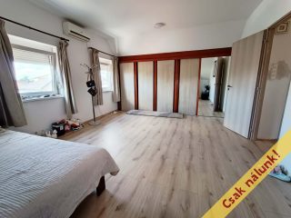 Eladó 300 m²-escsaládi ház XX. Kerület (Gubacsipuszta) , Rendezett, csendes, kertvárosi környék: 220'000'000 Ft