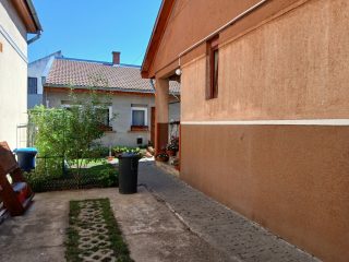 Eladó 147 m²-escsaládi ház XX. Kerület (Kossuthfalva) , Lázár u. közelében: 133'000'000 Ft