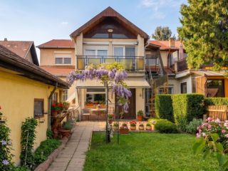 Eladó 195 m²-essorház XX. Kerület (Kossuthfalva) , Mártzírok útja közelében lévő utca: 140'000'000 Ft