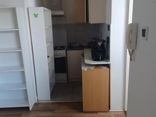 Eladó 27 m²-estársasházi lakás XX. Kerület (Kossuthfalva) , Szent Erzsébet tér: 25'000'000 Ft