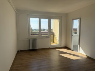Eladó 28 m²-estársasházi lakás XX. Kerület (Központ) , Központ közeli utca: 37'000'000 Ft