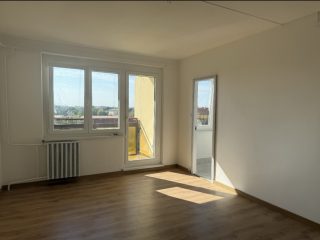 Eladó 28 m²-estársasházi lakás XX. Kerület (Központ) , Központ közeli utca: 37'000'000 Ft