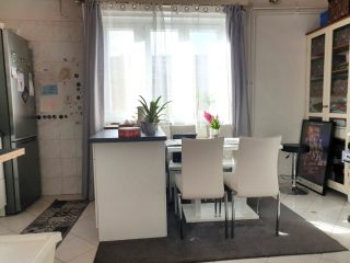 Eladó 272 m²-escsaládi ház XX. Kerület (Központ) , Központi utca: 195'000'000 Ft