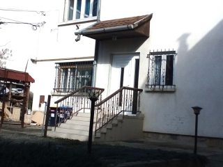 Eladó 149 m²-escsaládi ház XX. Kerület (Központ) , Központi utca: 87'000'000 Ft