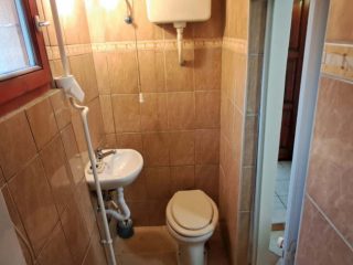 Eladó 32 m²-escsaládi ház XX. Kerület (Pacsirta telep) , Alsó határ út: 34'900'000 Ft